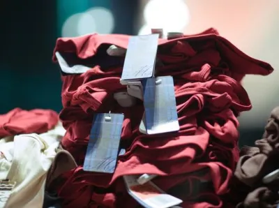 Переработанные ткани: тенденция, которая здесь остается в устойчивом виде